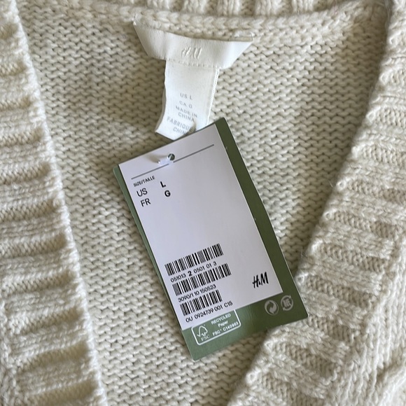 NWT H&M cable knit sweater dress - Picture 4 of 6